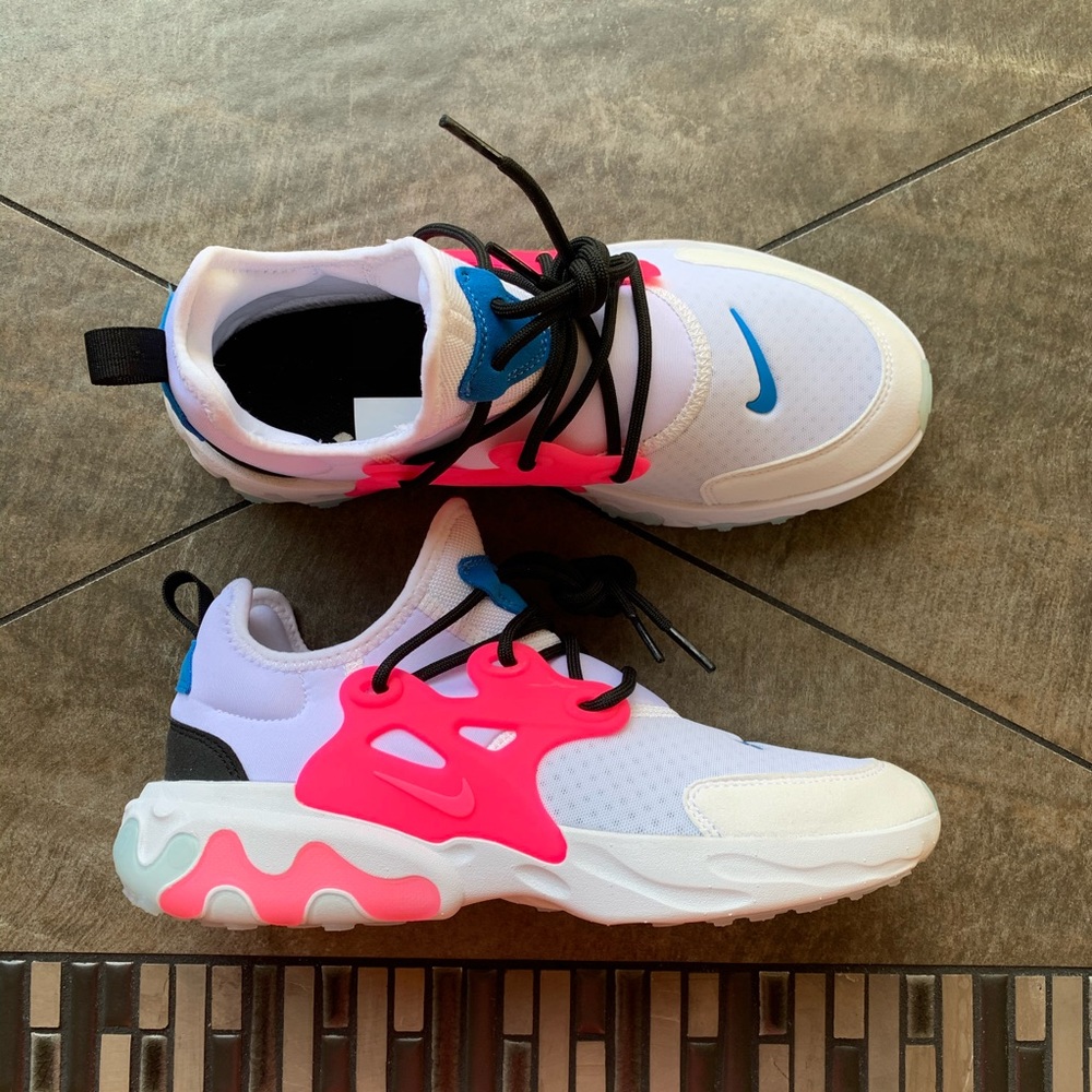 nike react presto (gs) • BRAND NEW • NEVER WORN - Picture 5 of 15